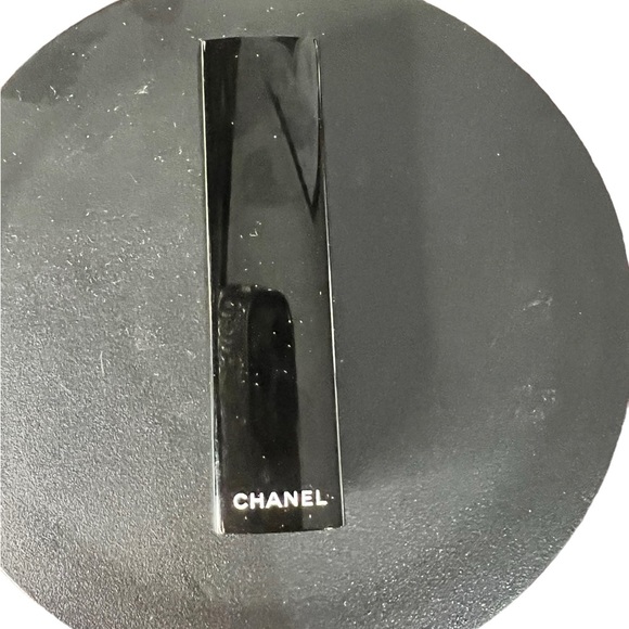 NEW Chanel Rouge Allure  Luminous Intense Lip Color - 199 INATTENDU 0.12 OZ. - Picture 10 of 10